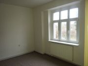 Pronájem bytu 2+1 v České Lípě. Velmi pěkný renovovaný byt 1 patro v cihlovém domě v Bulharské ul. se zahrádkou .